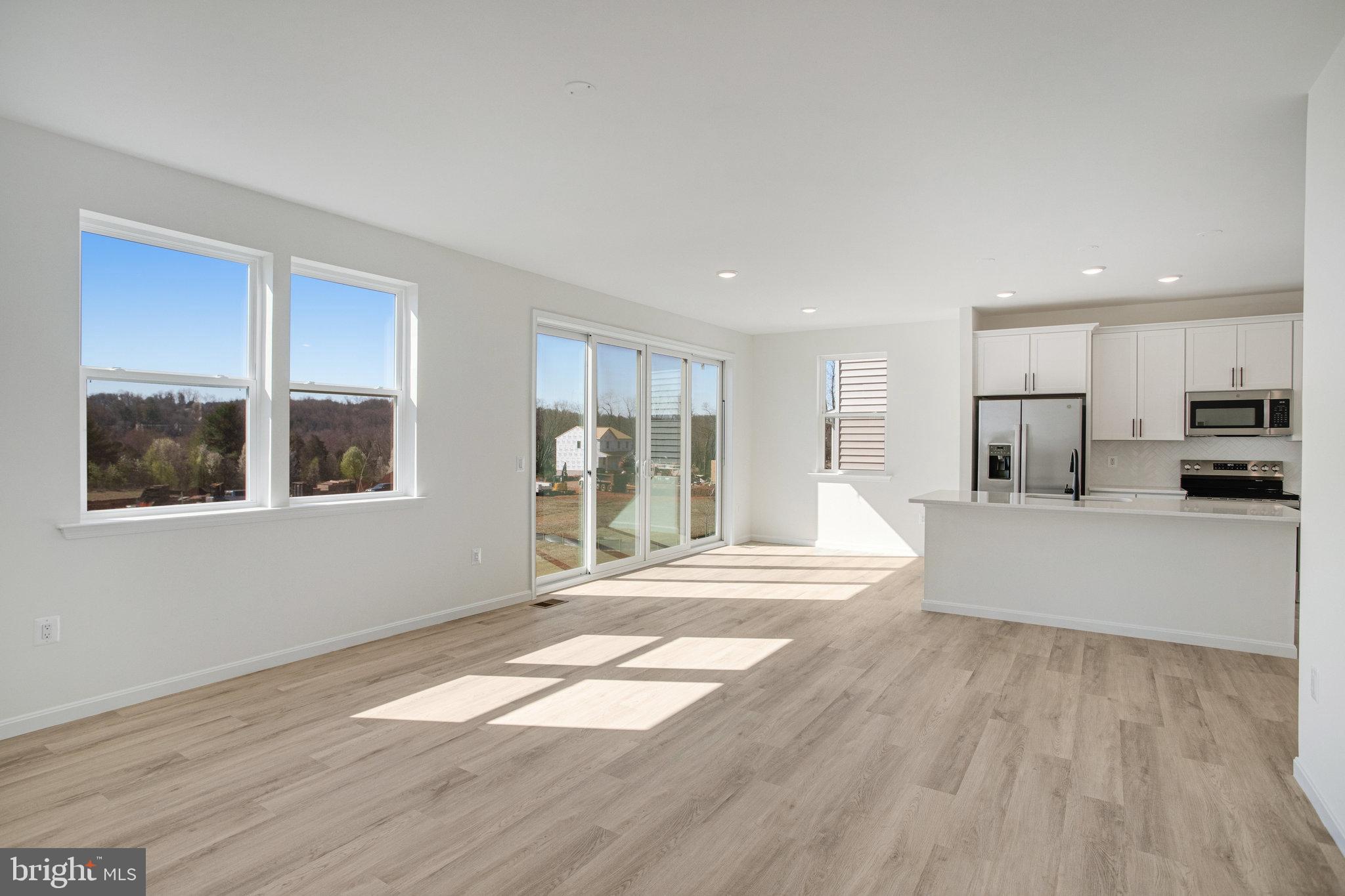 SEASONS AT ROUND MILL MEADOWS - Residential