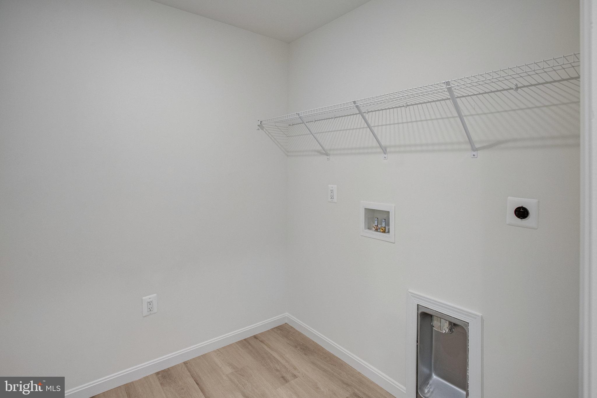 SEASONS AT ROUND MILL MEADOWS - Residential