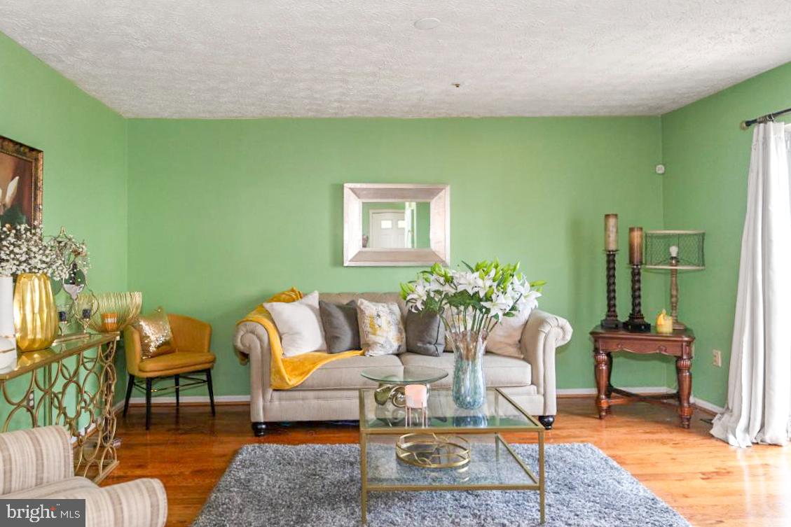 MARLBORO MEADOWS - Residential