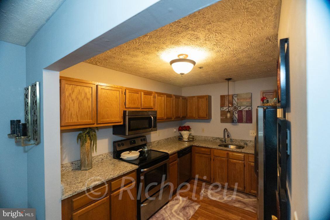 MARLBORO MEADOWS - Residential