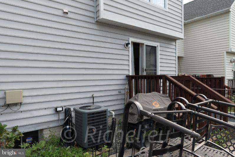 MARLBORO MEADOWS - Residential