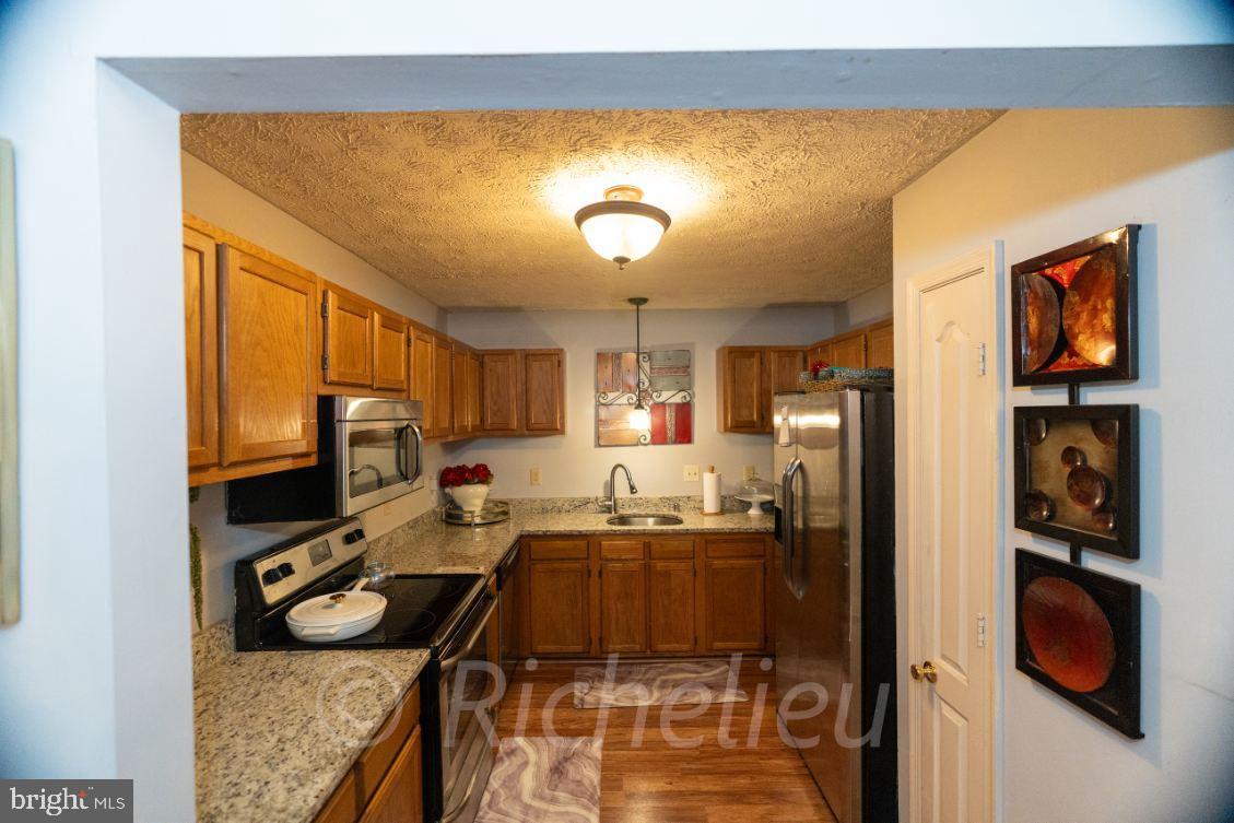 MARLBORO MEADOWS - Residential