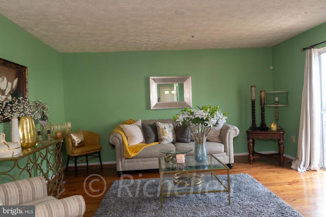 MARLBORO MEADOWS - Residential