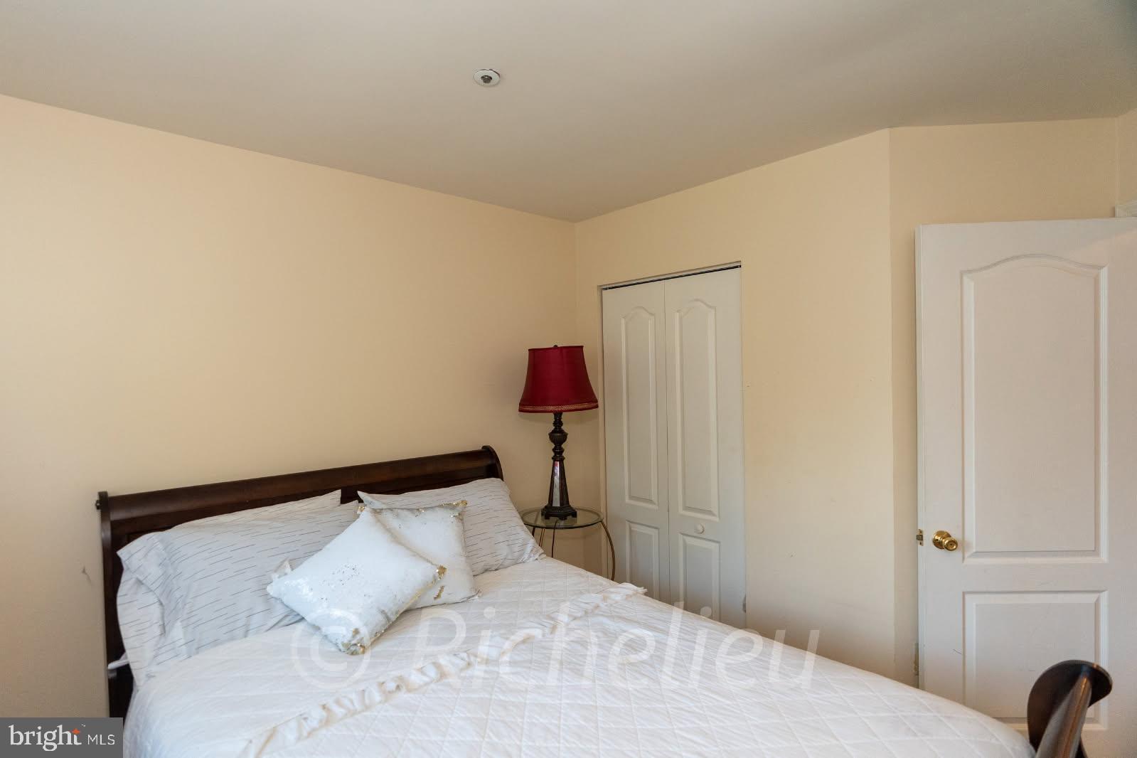 MARLBORO MEADOWS - Residential