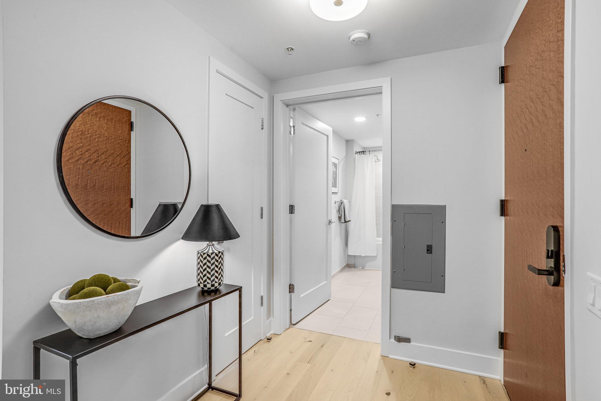 1211 VAN STREET SE 501
