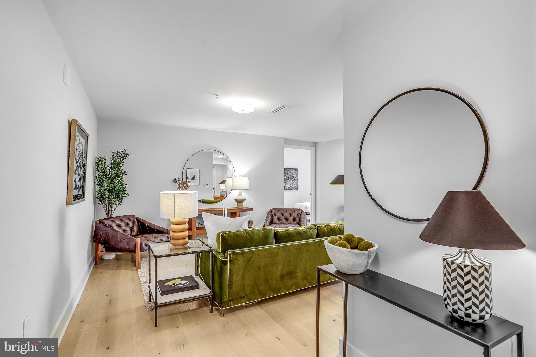 1211 VAN STREET SE 501