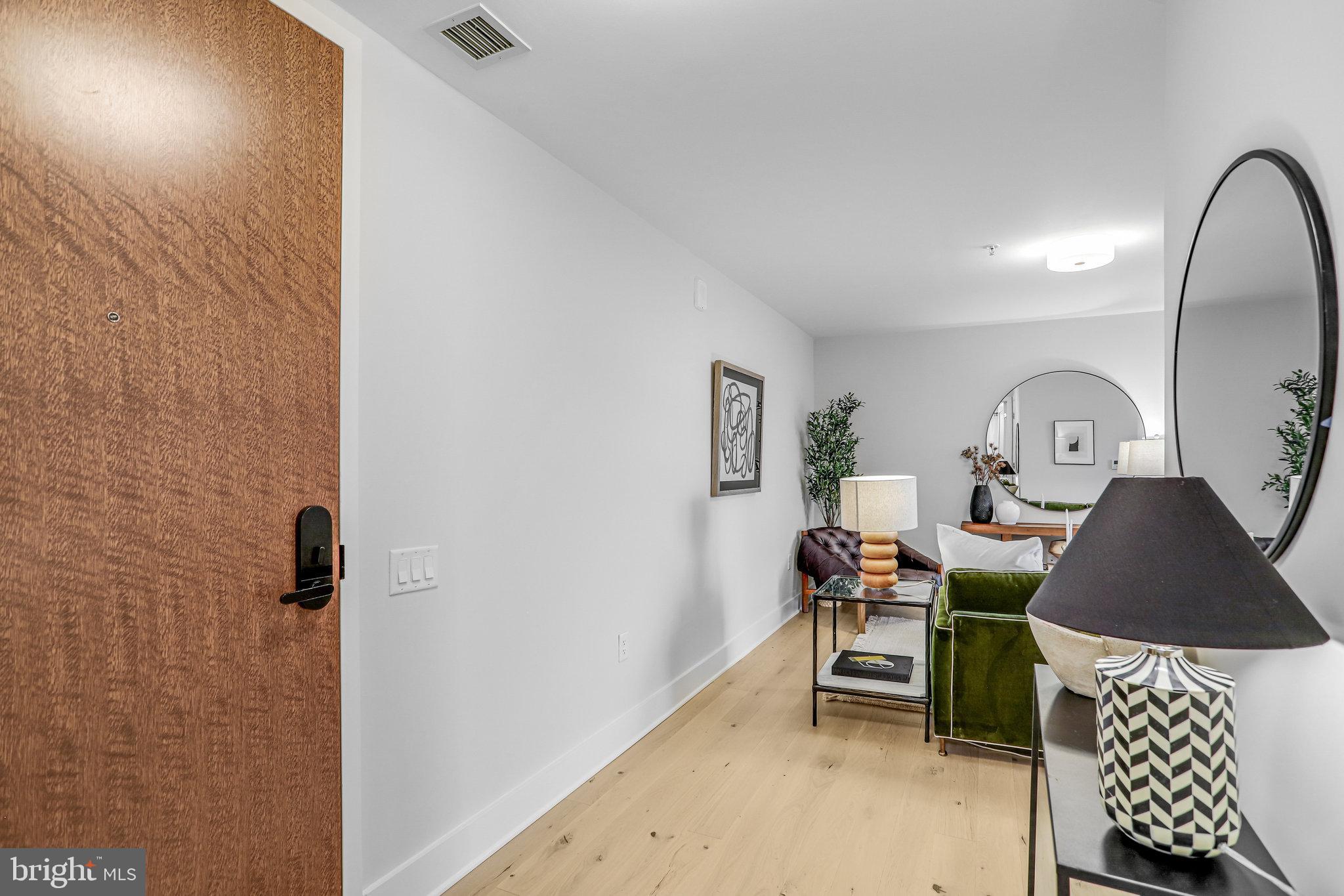 1211 VAN STREET SE 501