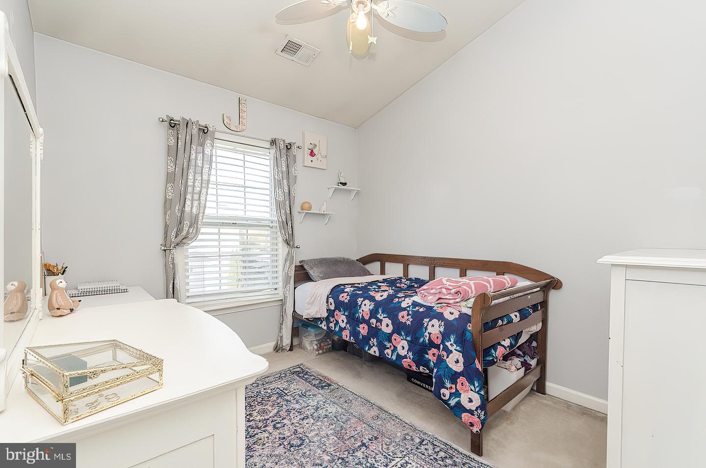 GREEN MEADOWS - Residential