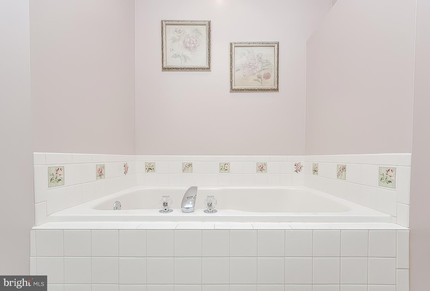 GREEN MEADOWS - Residential