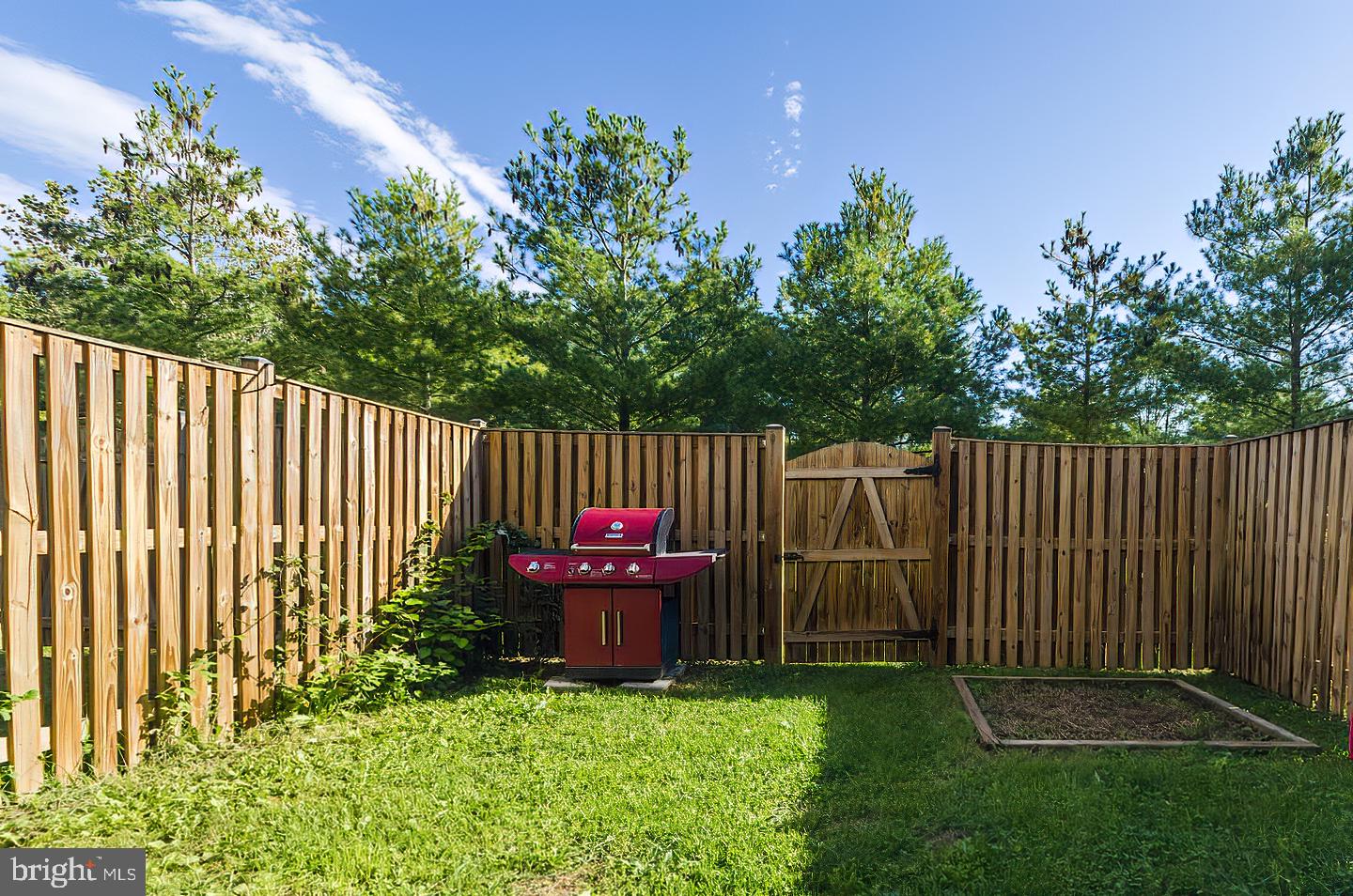 GREEN MEADOWS - Residential