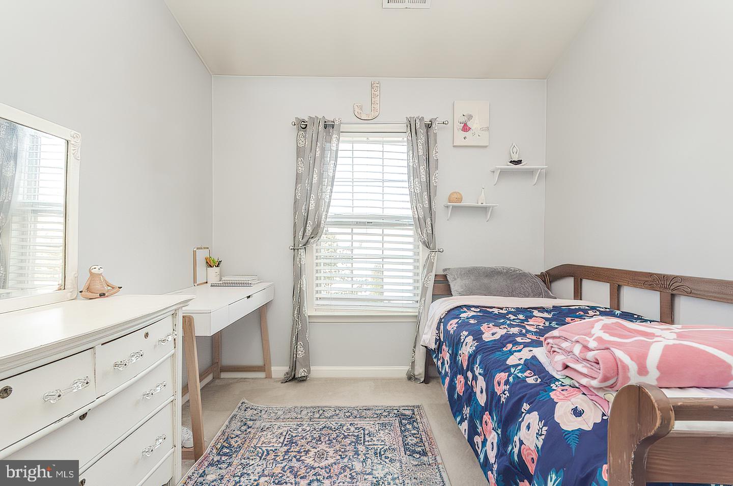 GREEN MEADOWS - Residential