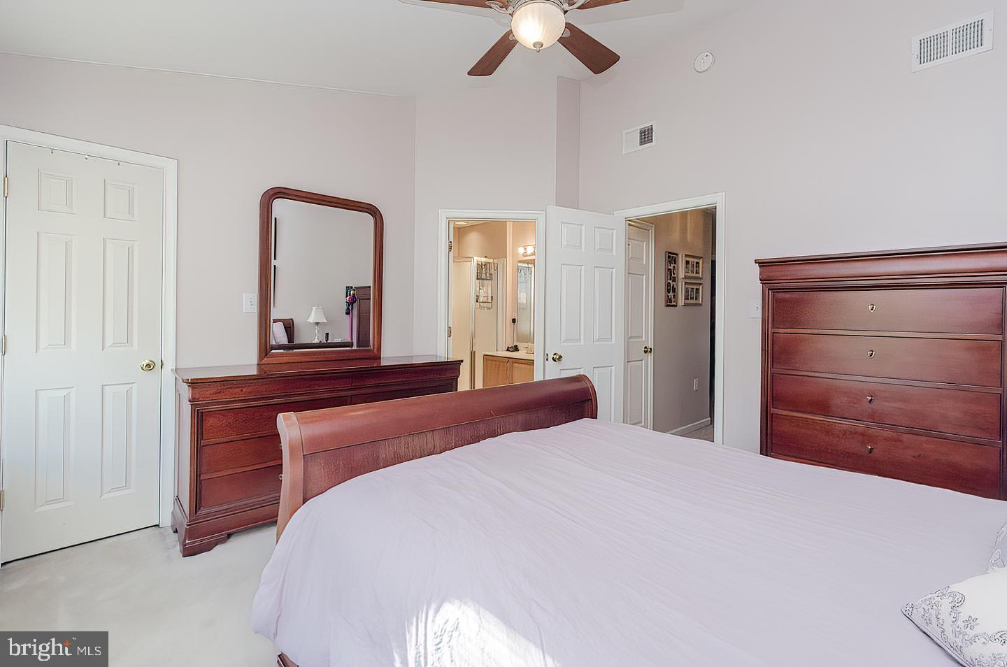 GREEN MEADOWS - Residential