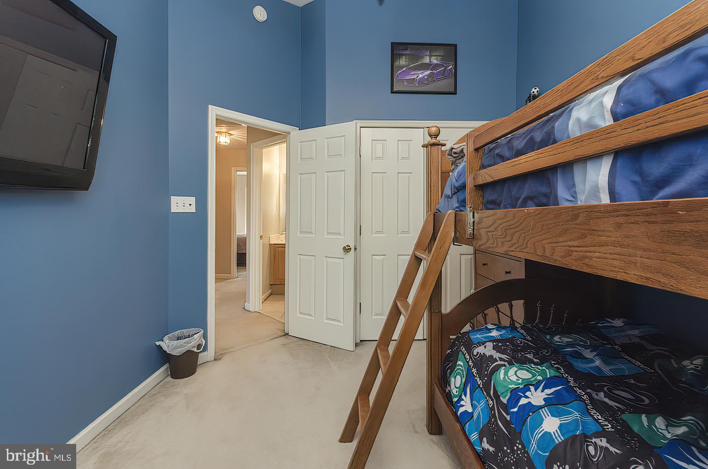 GREEN MEADOWS - Residential