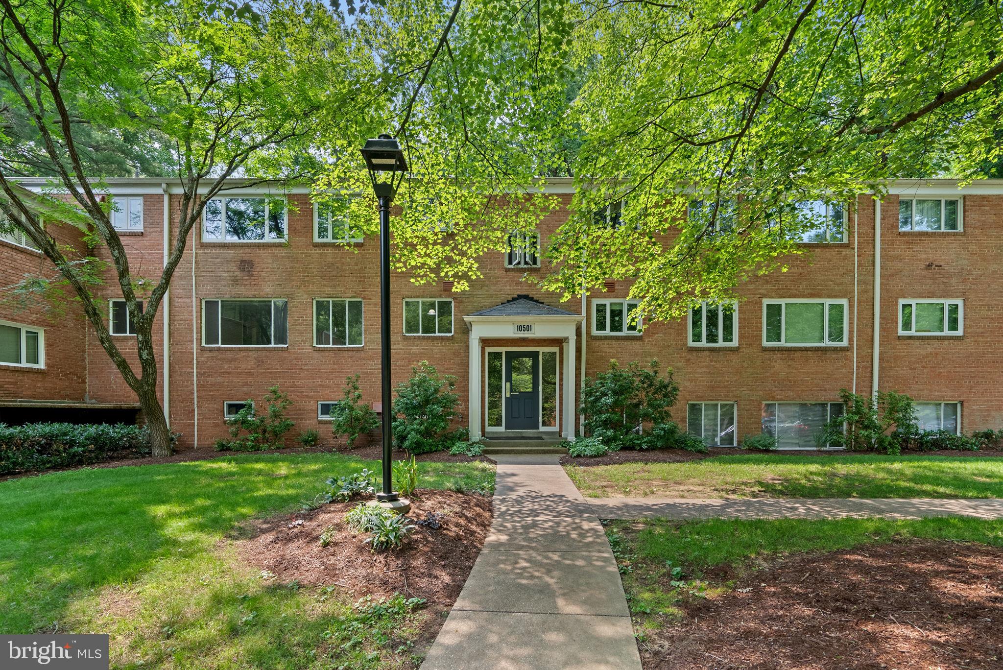 PARKSIDE CONDOMINIUMS - Residential