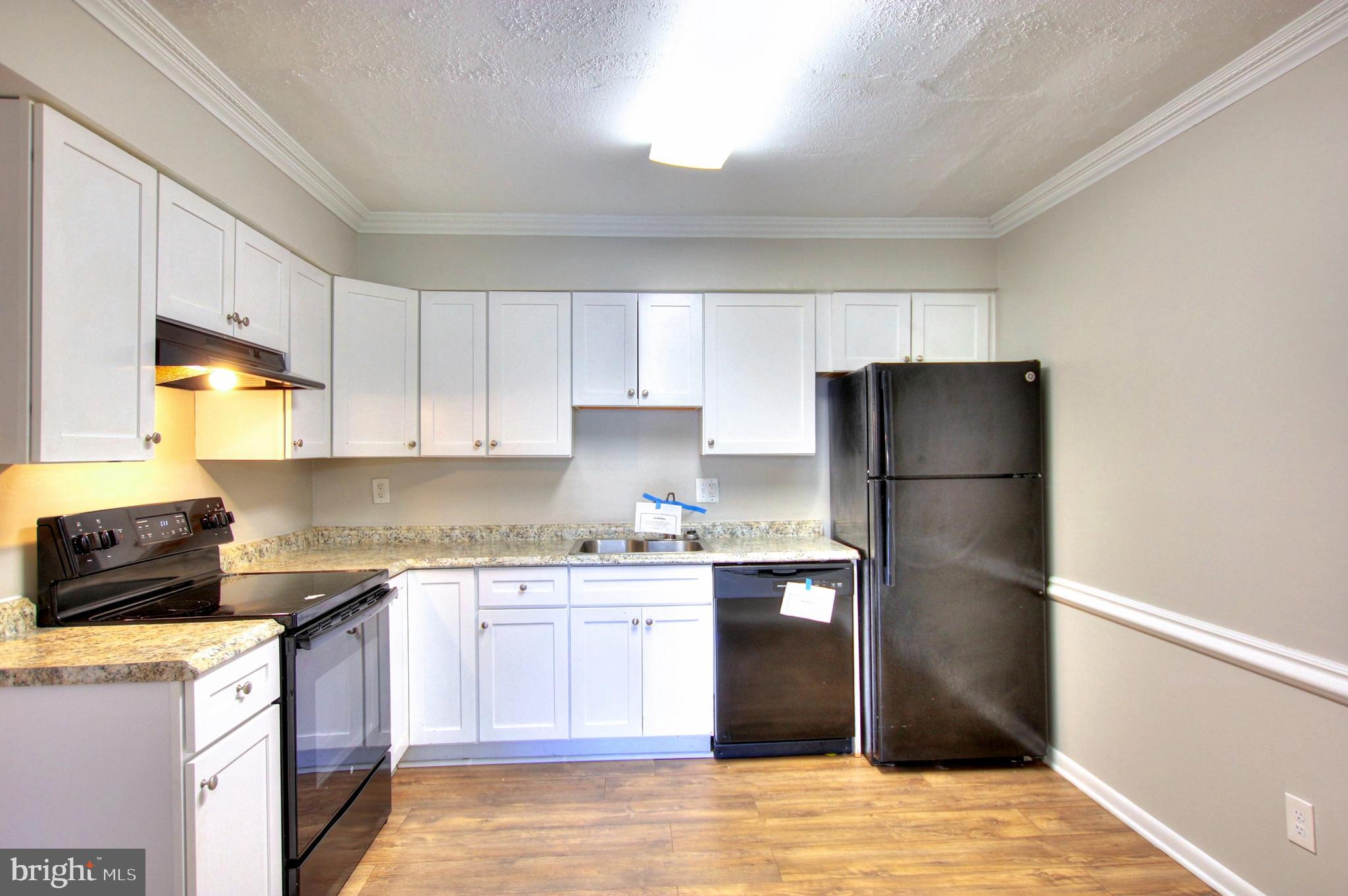 GLEN ORA PLAT THREE - Residential