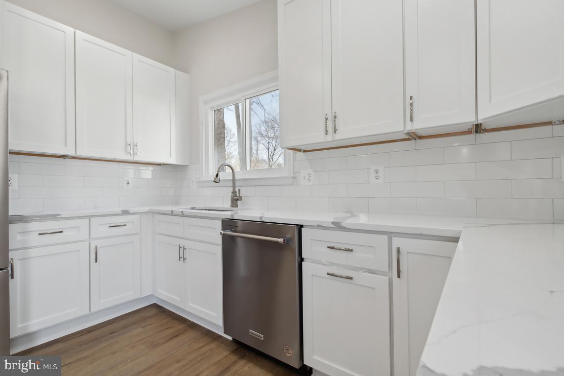 HIDDENBROOK - Residential