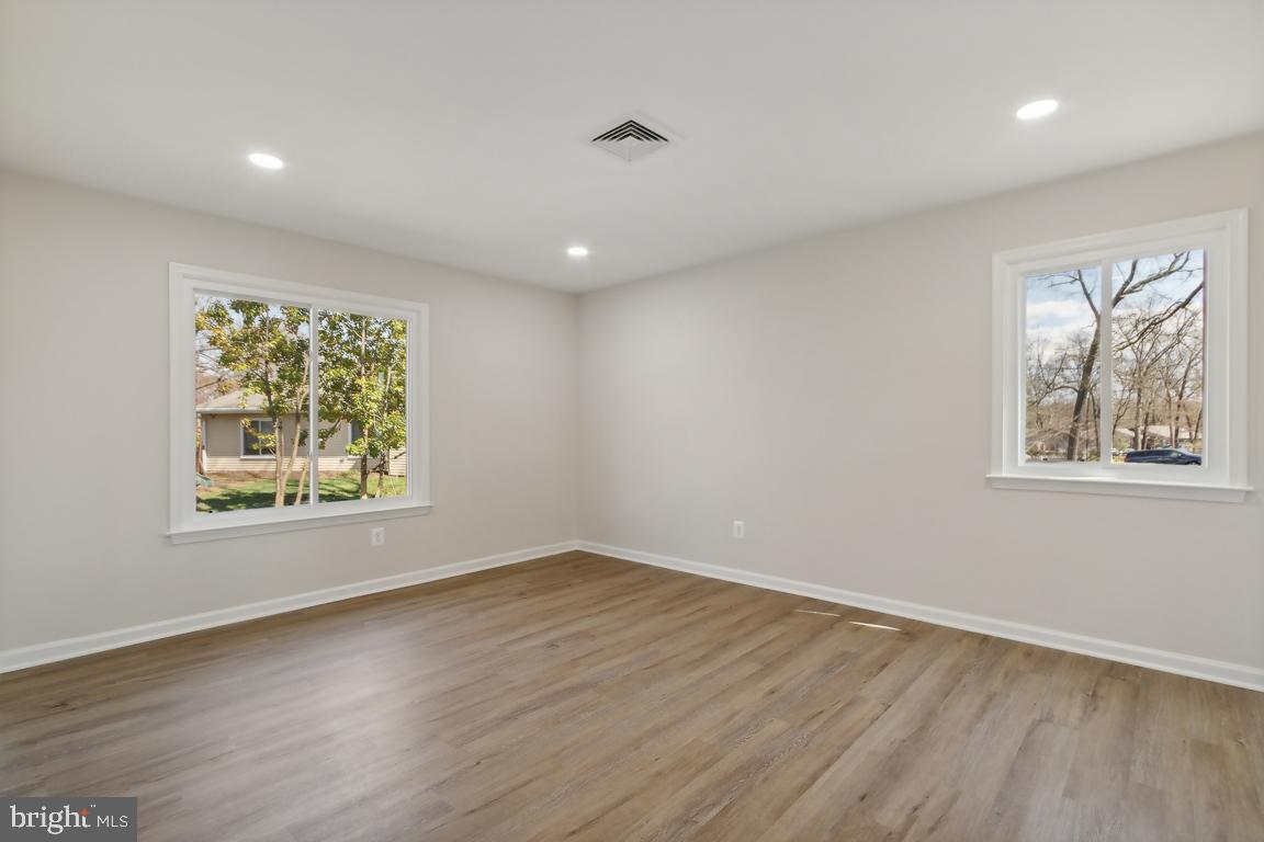 HIDDENBROOK - Residential