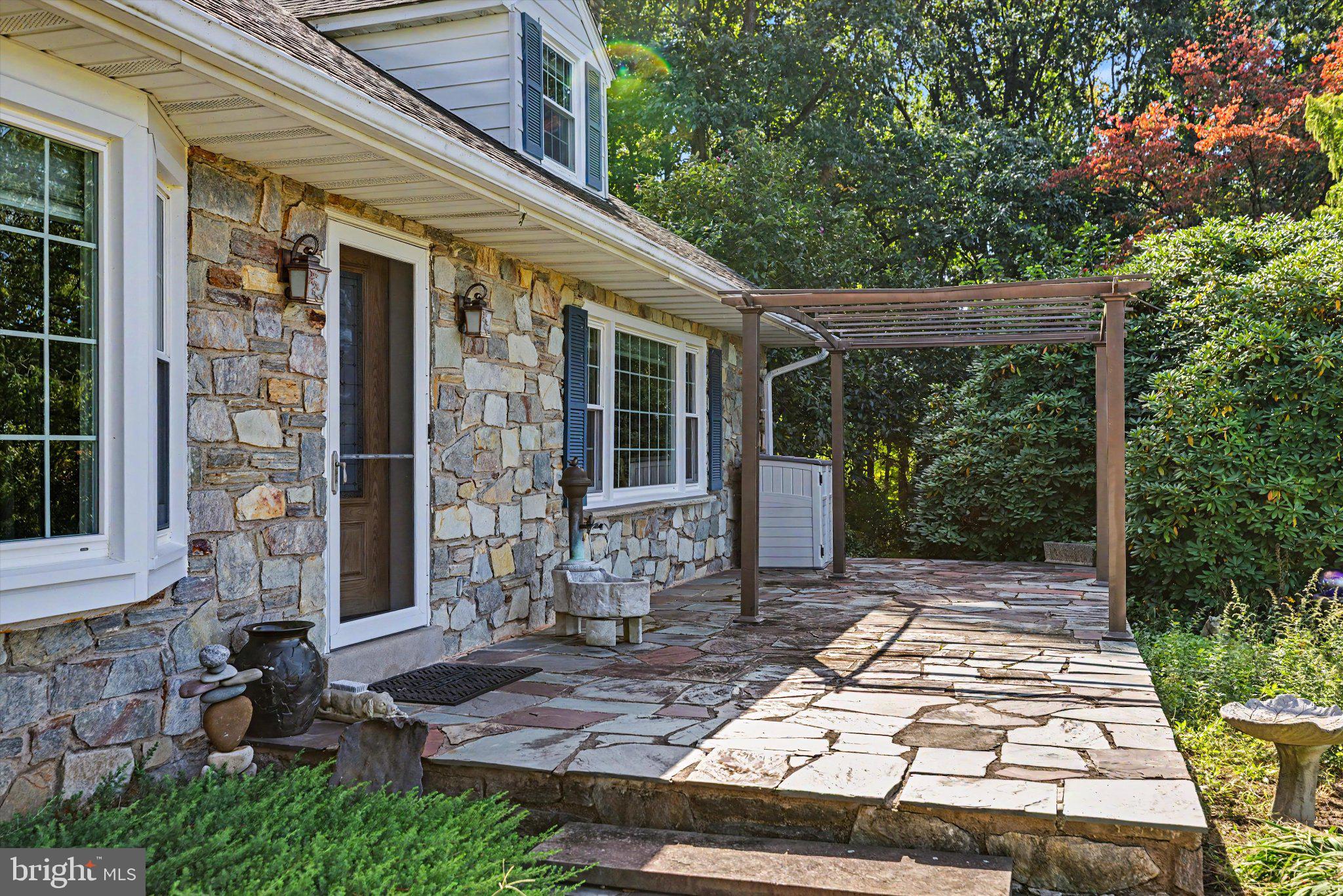 99 PICKWICK DRIVE
