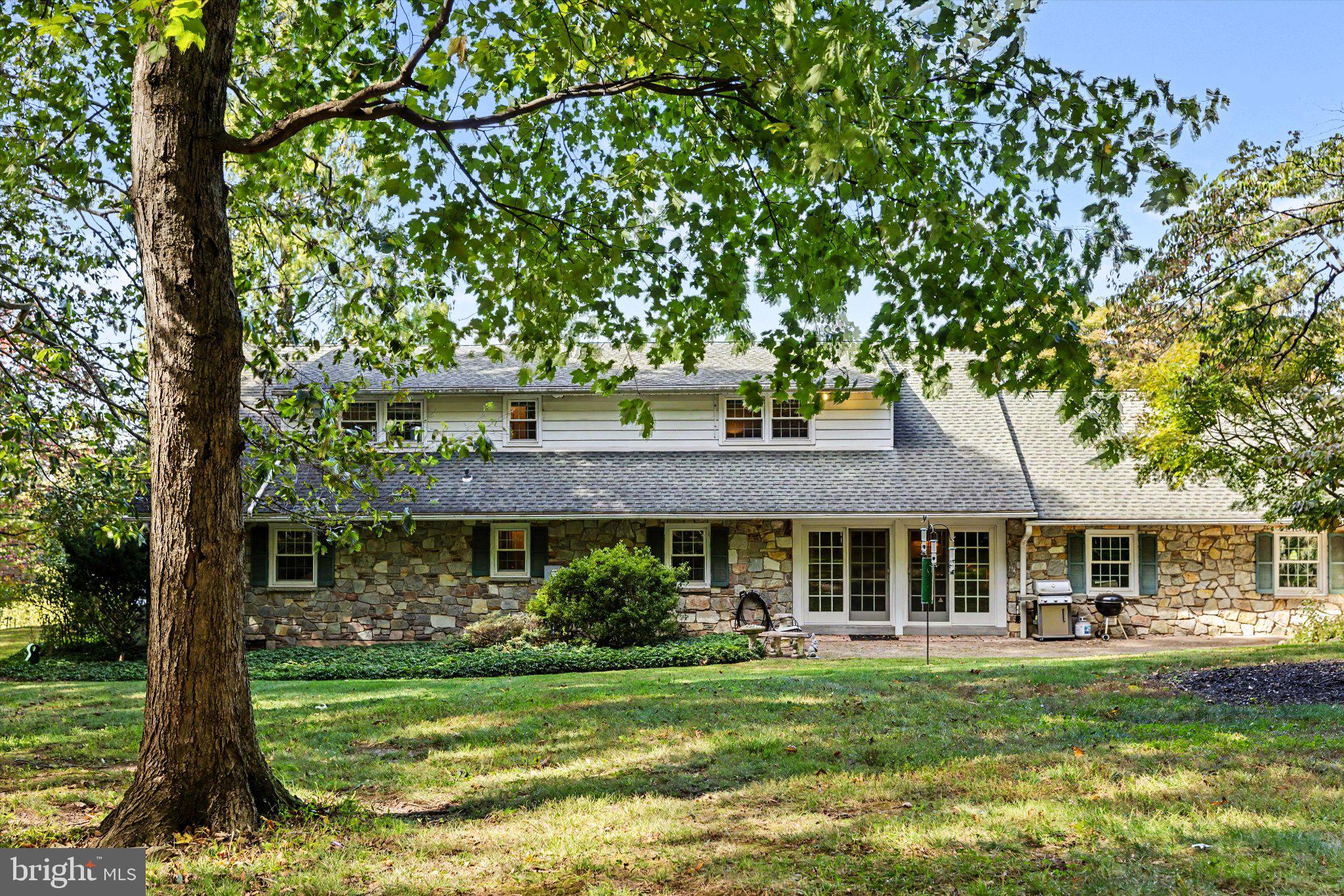 99 PICKWICK DRIVE
