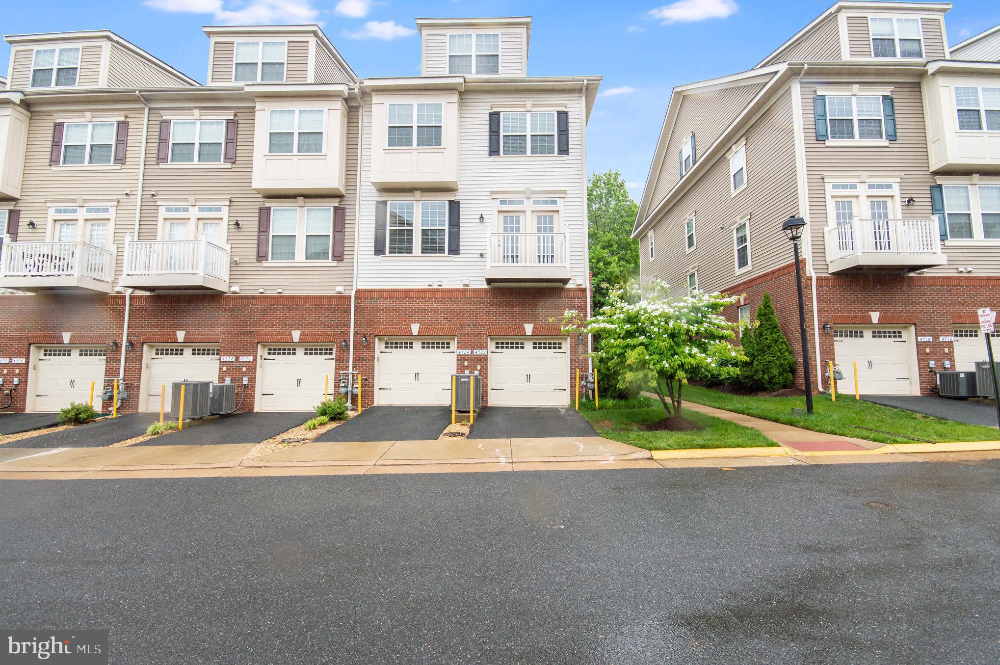 DANE RIDGE CONDO - Residential