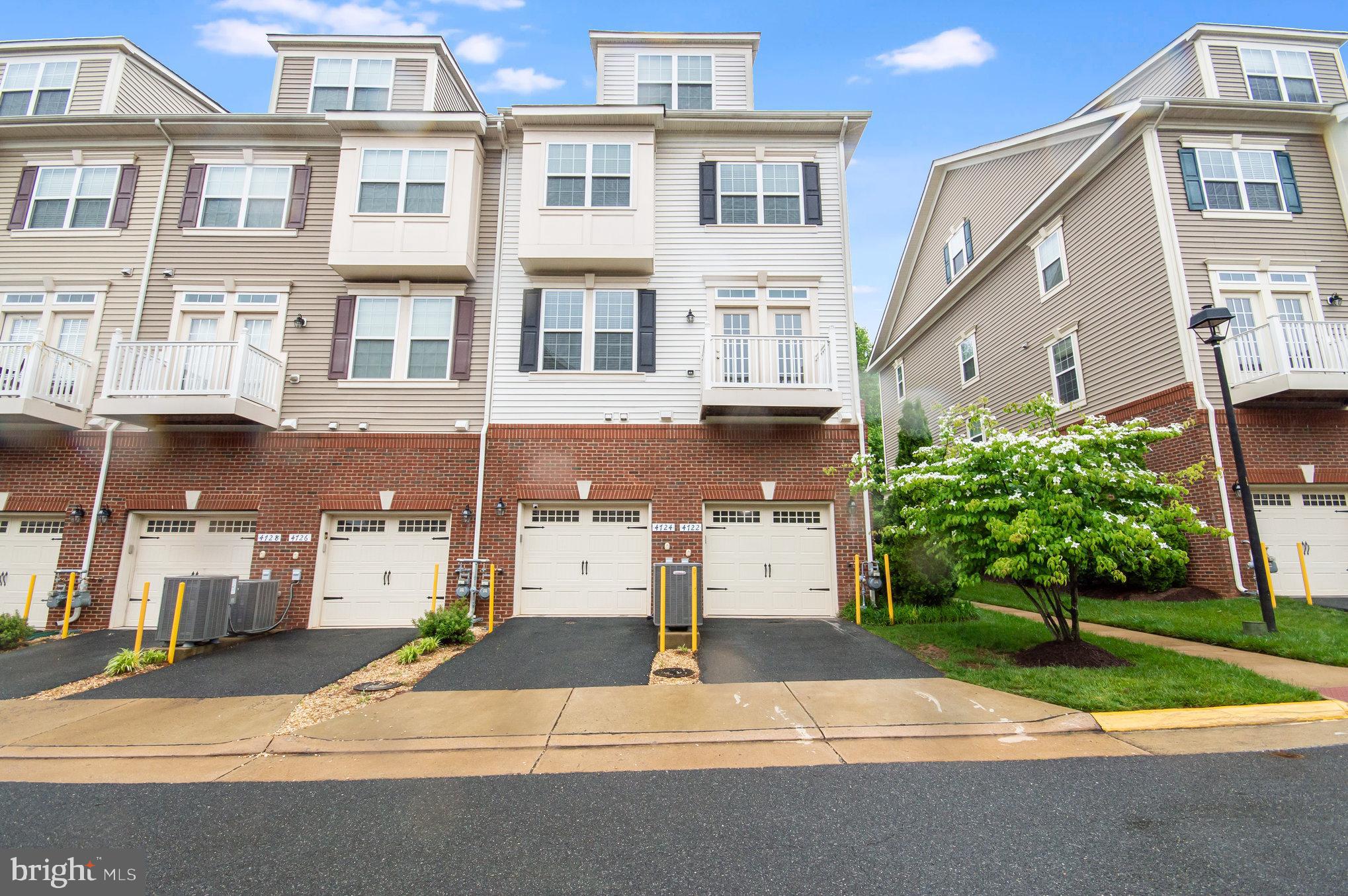 DANE RIDGE CONDO - Residential