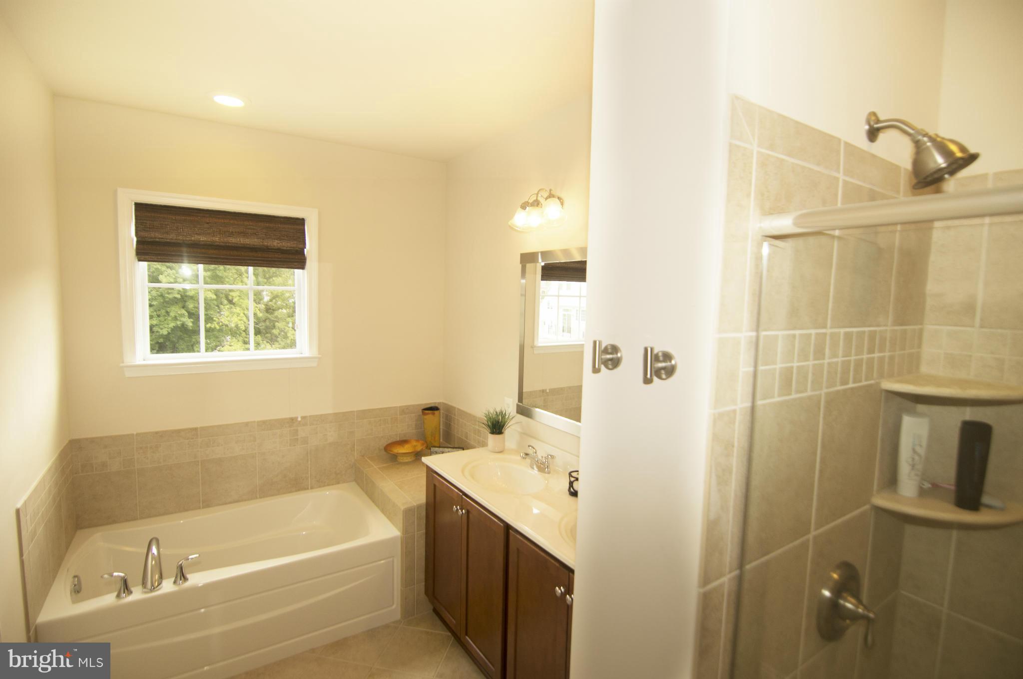 TOWSON GREEN - Residential Lease