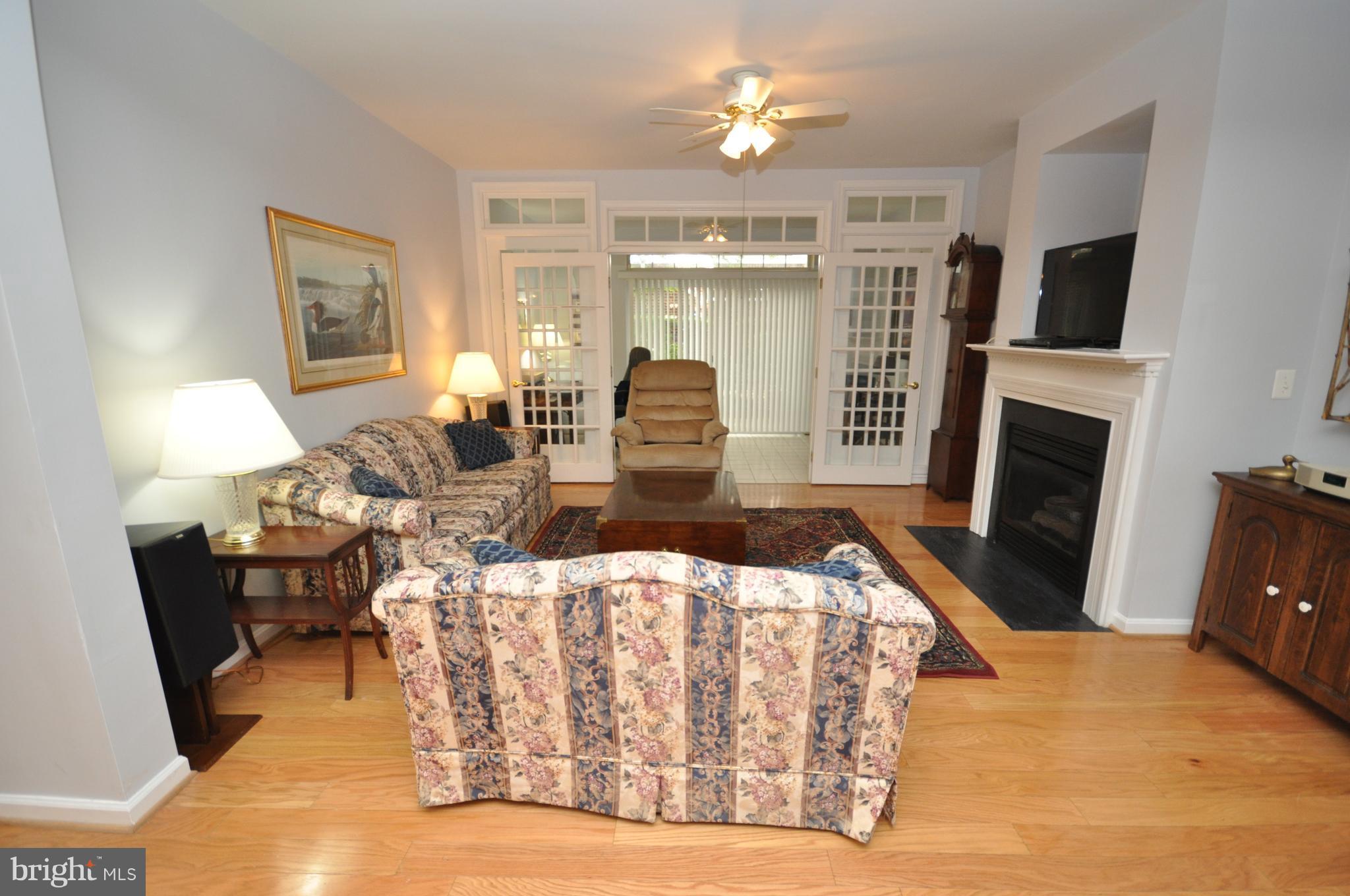 CHRISTOPHER AT CEDAR LAKES - Residential Lease