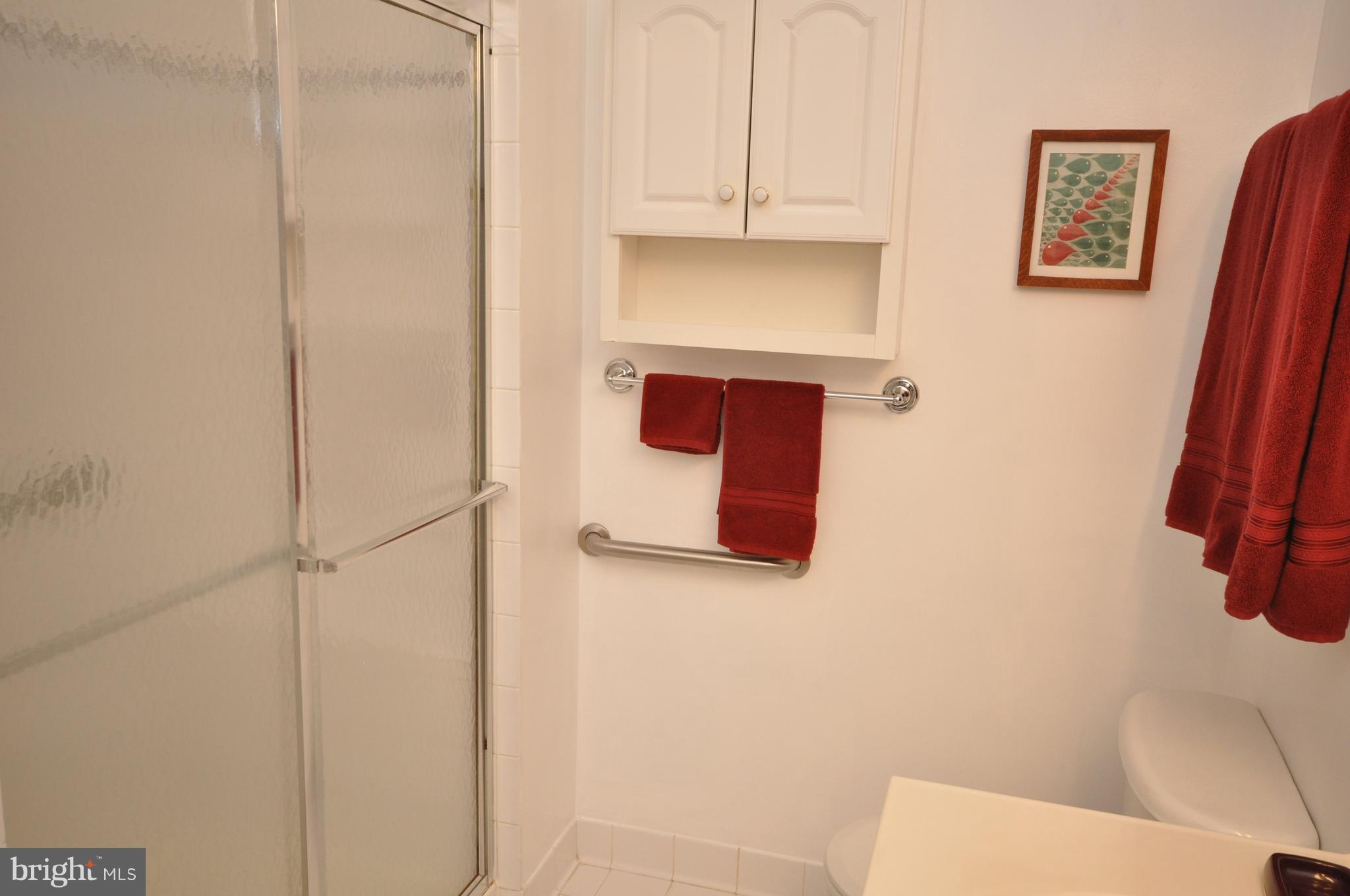 CHRISTOPHER AT CEDAR LAKES - Residential Lease