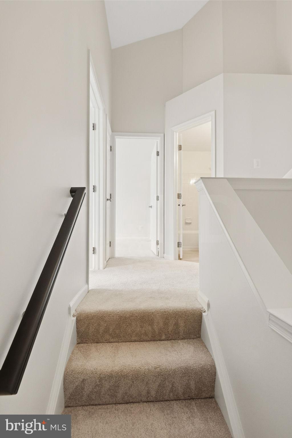 FAIR LAKES COURT - Residential