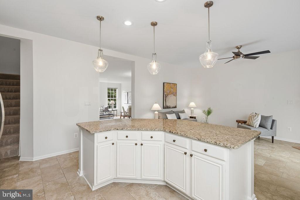 FAIR LAKES COURT - Residential