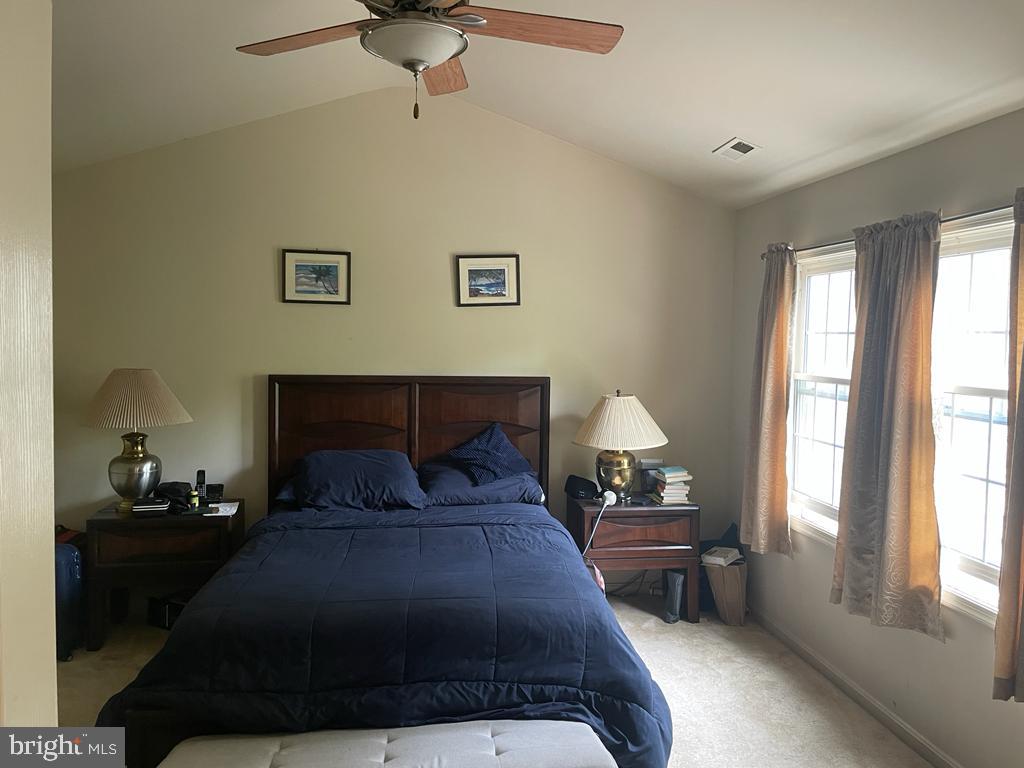 ROSE HILL FALLS - Residential