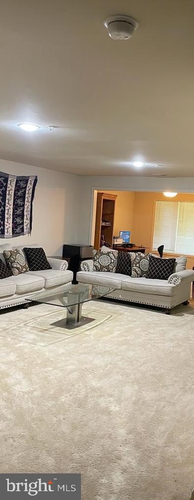 ROSE HILL FALLS - Residential