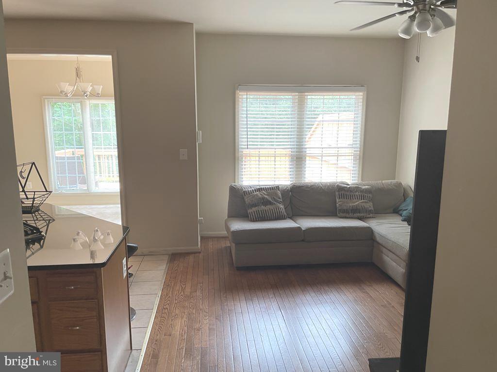 ROSE HILL FALLS - Residential