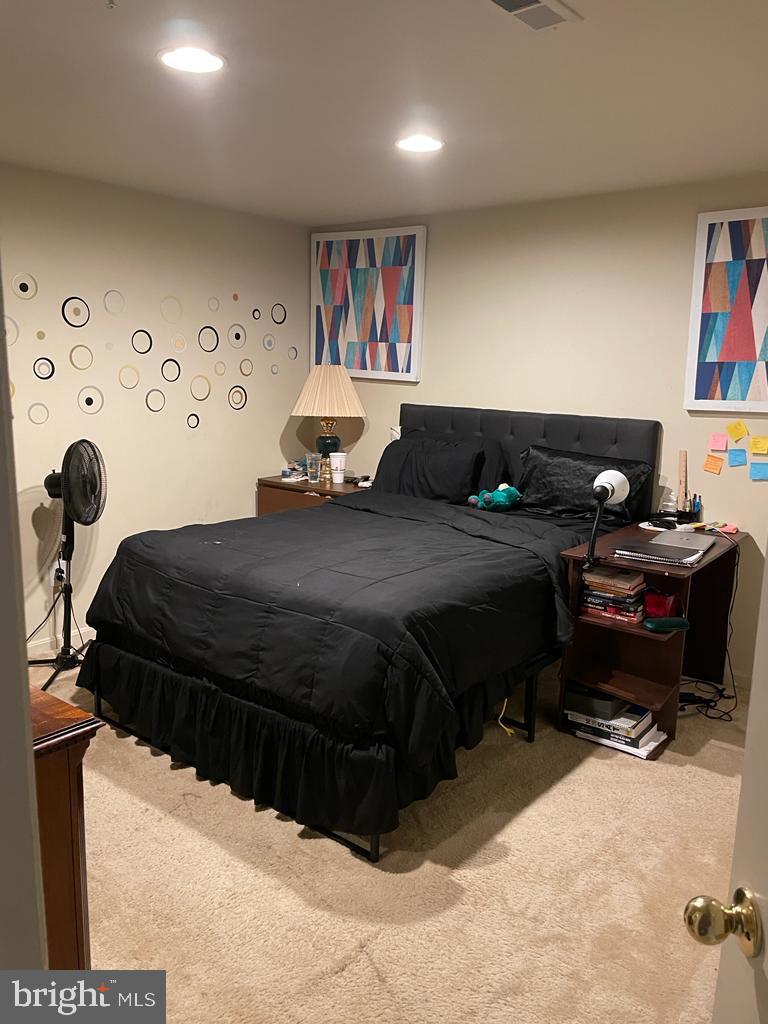 ROSE HILL FALLS - Residential