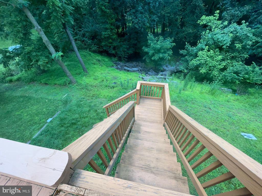 ROSE HILL FALLS - Residential