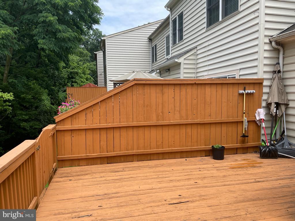 ROSE HILL FALLS - Residential