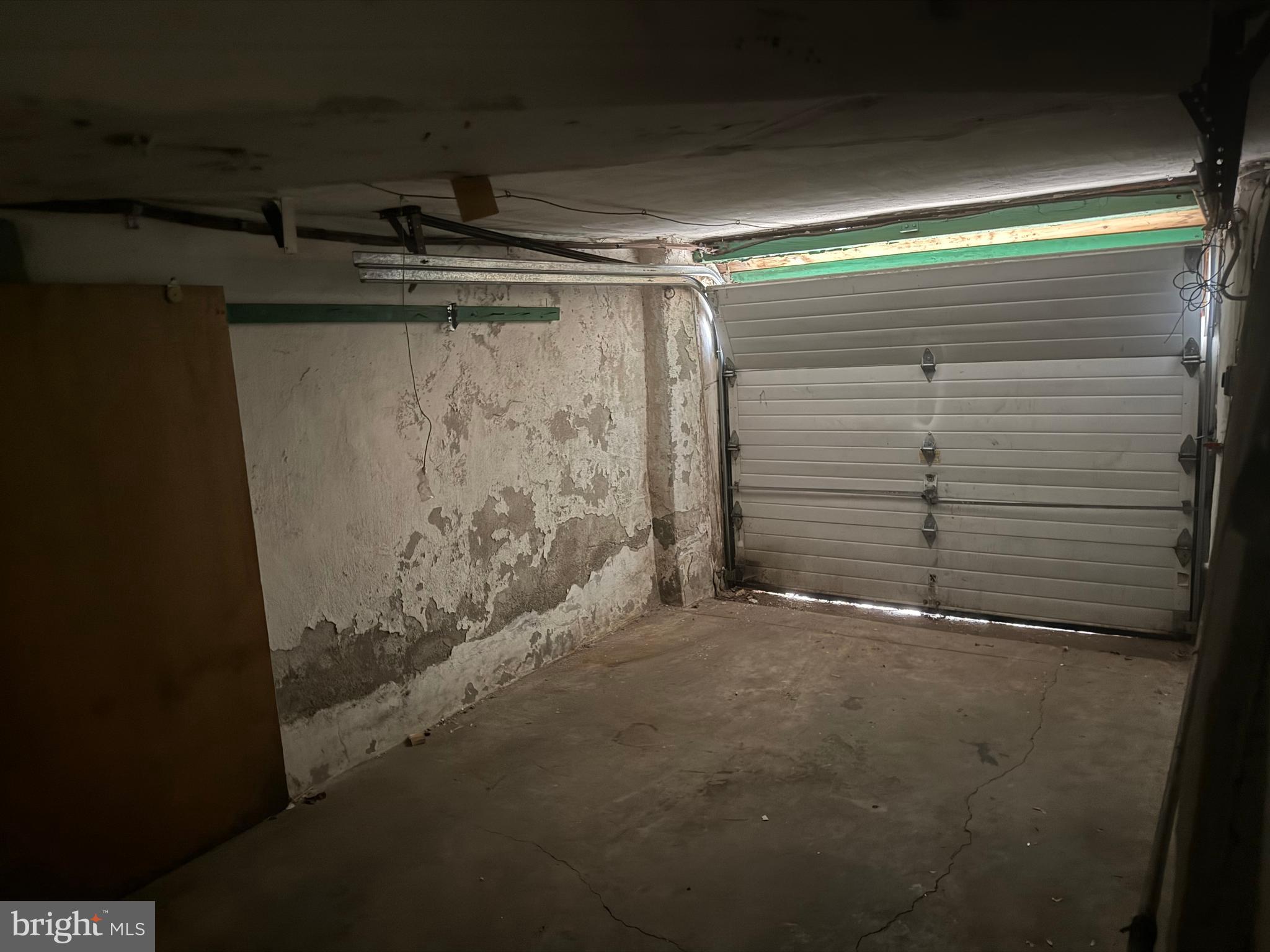 OXFORD CIRCLE - Residential