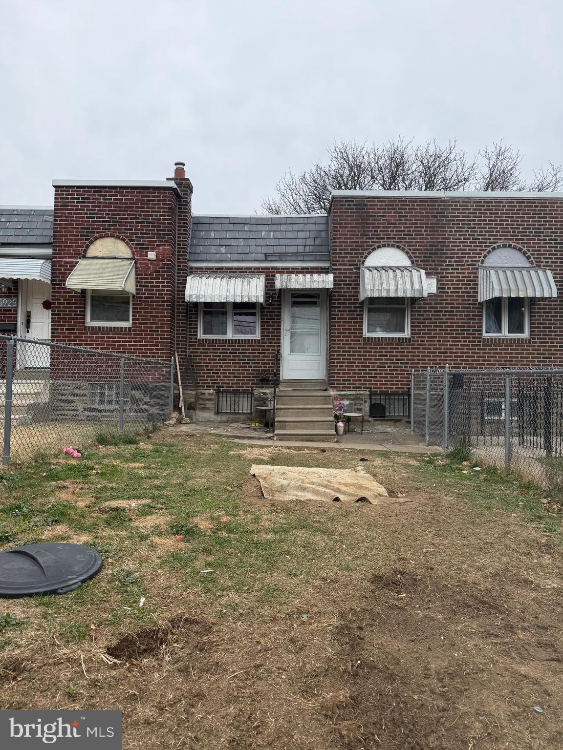 OXFORD CIRCLE - Residential