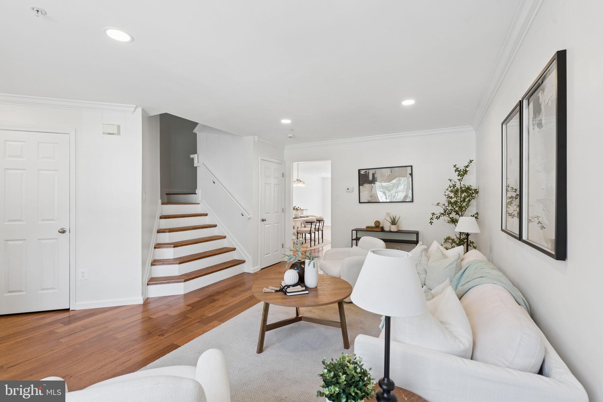 737 SHALLOW RIDGE COURT
