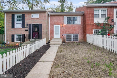 Photo of 14434 Falmouth Drive, WOODBRIDGE, VA 22193 (MLS # VAPW2132438)