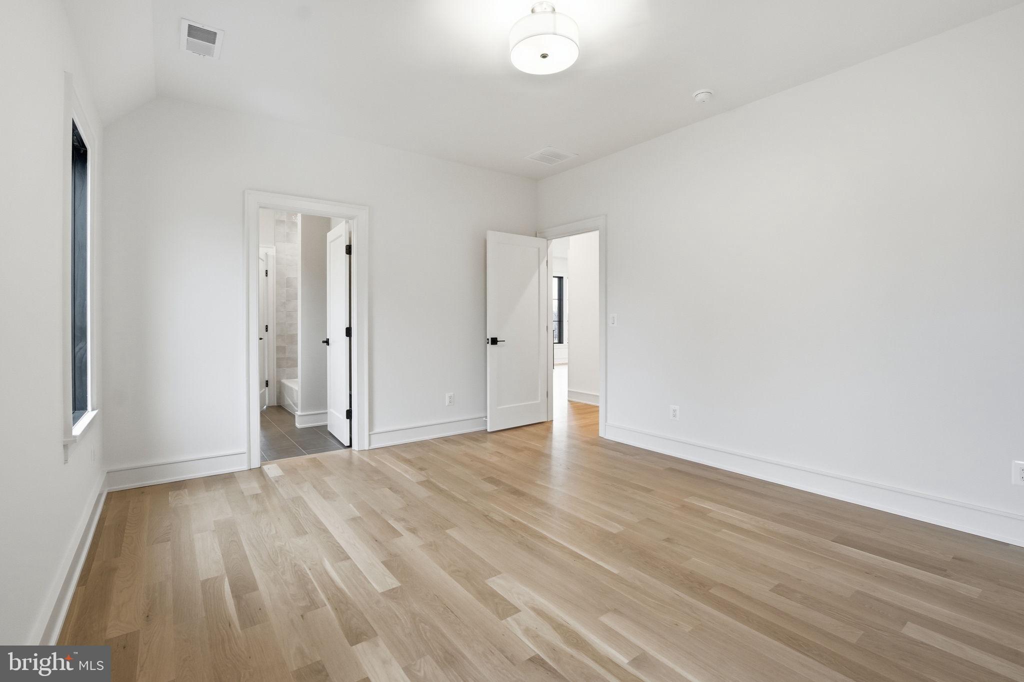 WATERFALL FARM - Residential