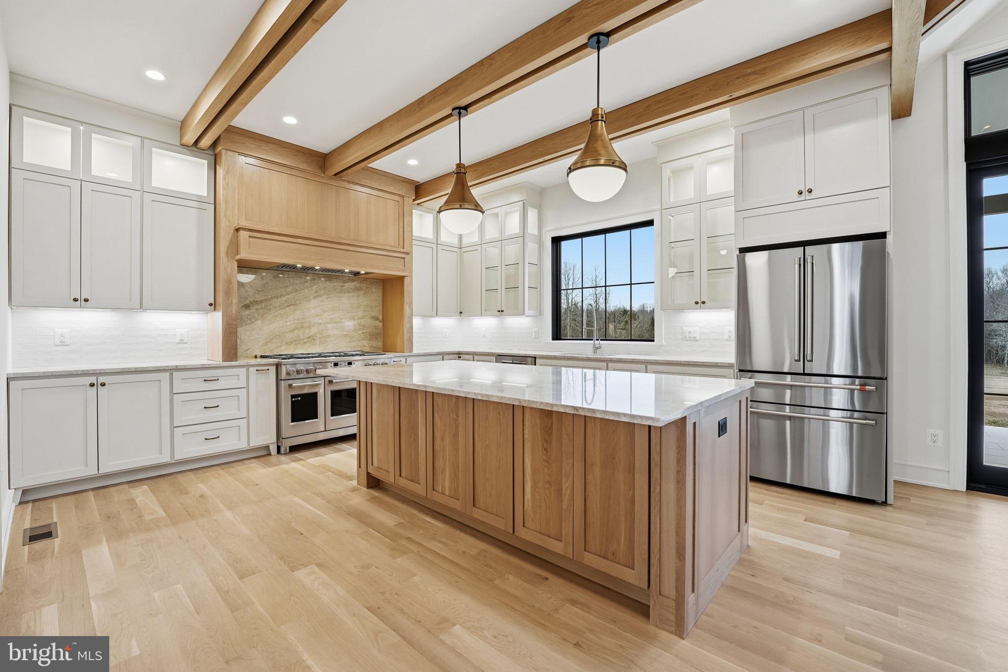 WATERFALL FARM - Residential