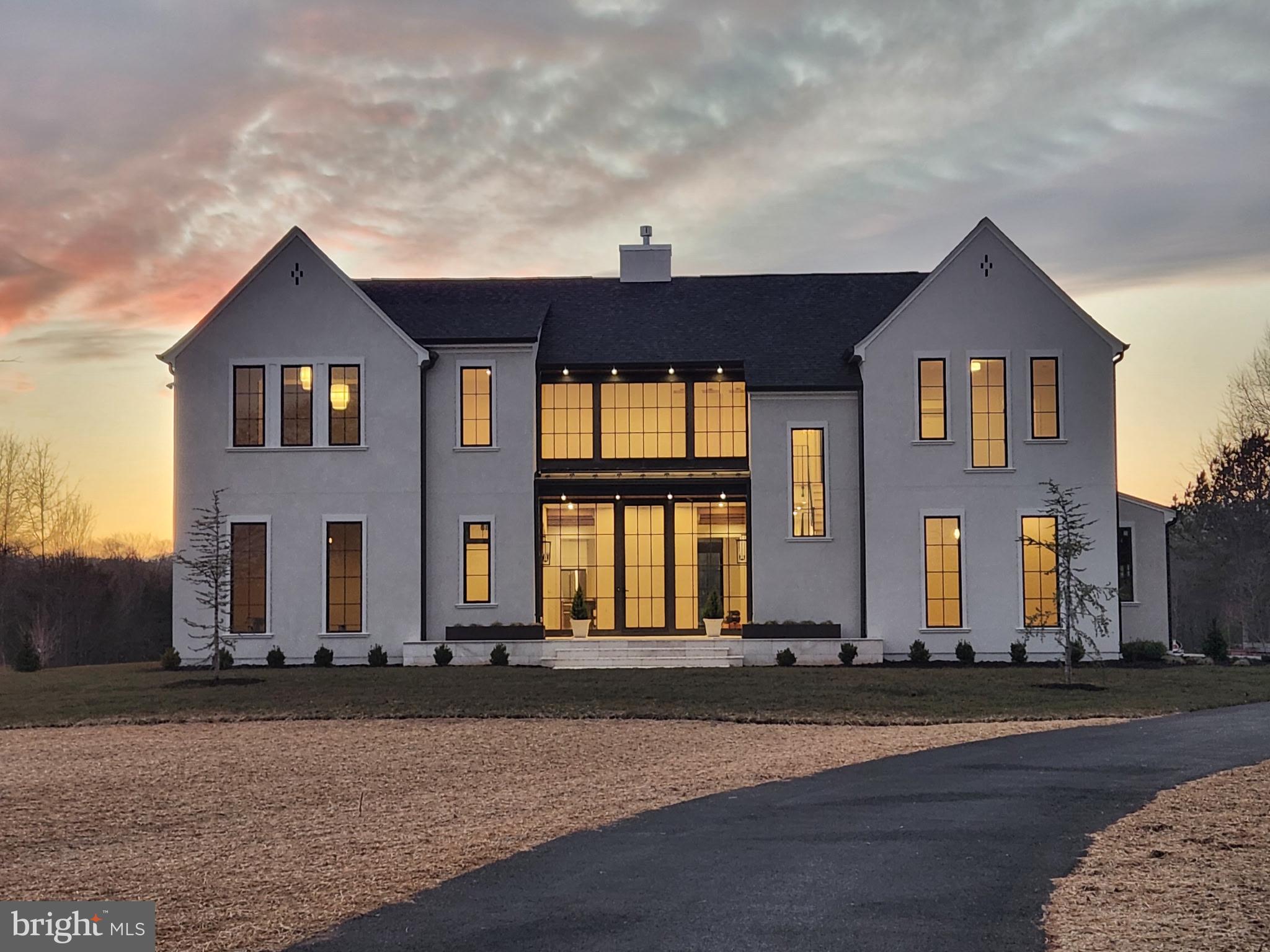 WATERFALL FARM - Residential