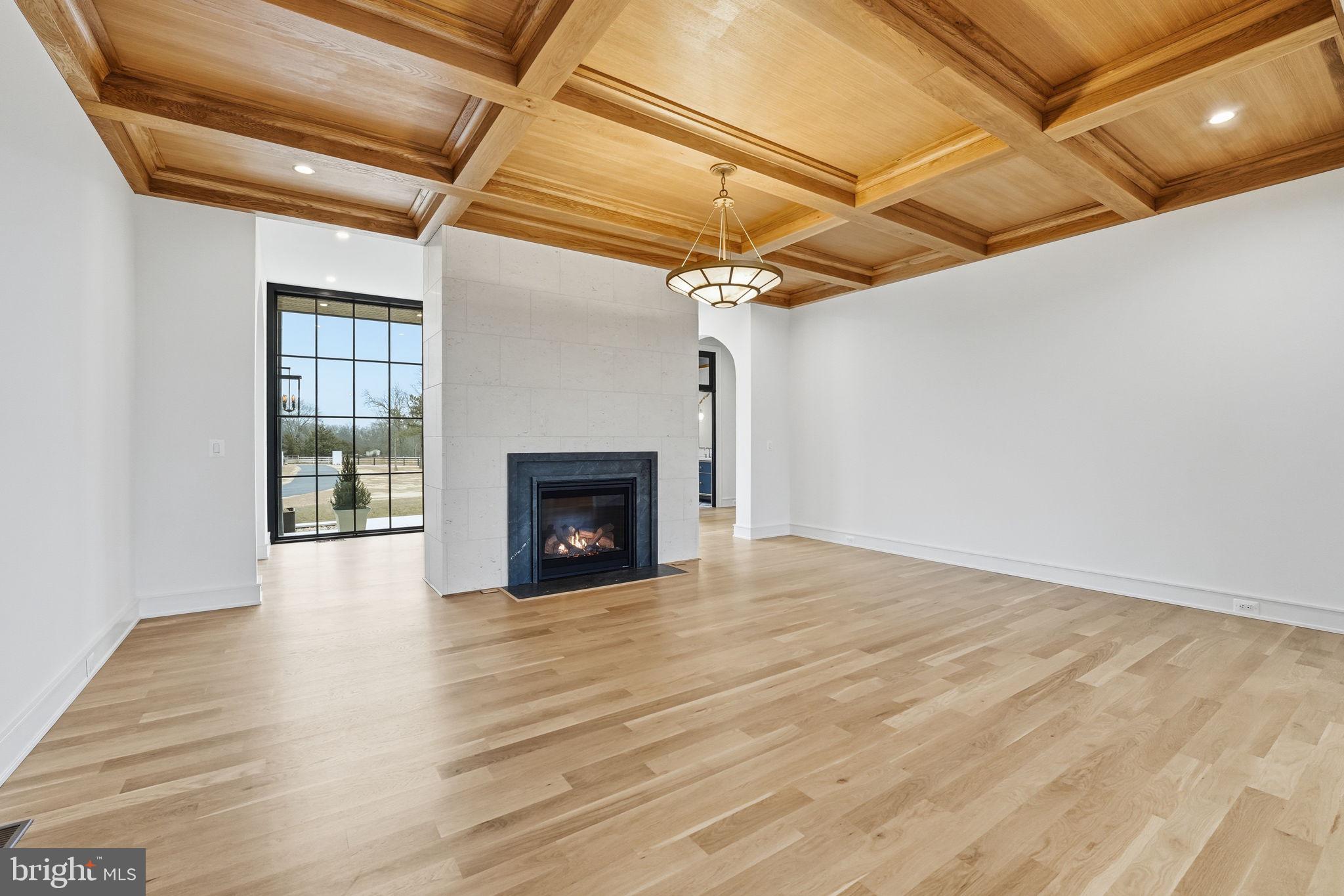 WATERFALL FARM - Residential