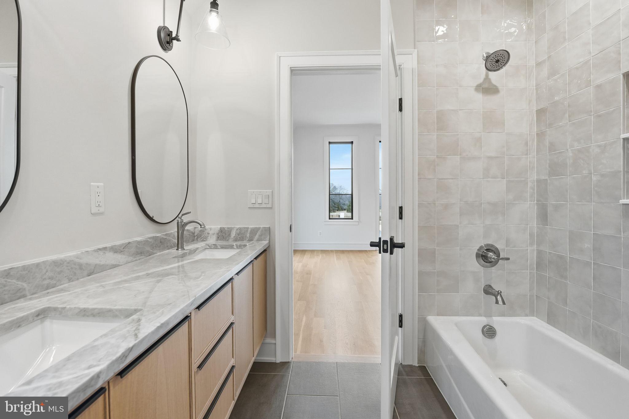 WATERFALL FARM - Residential