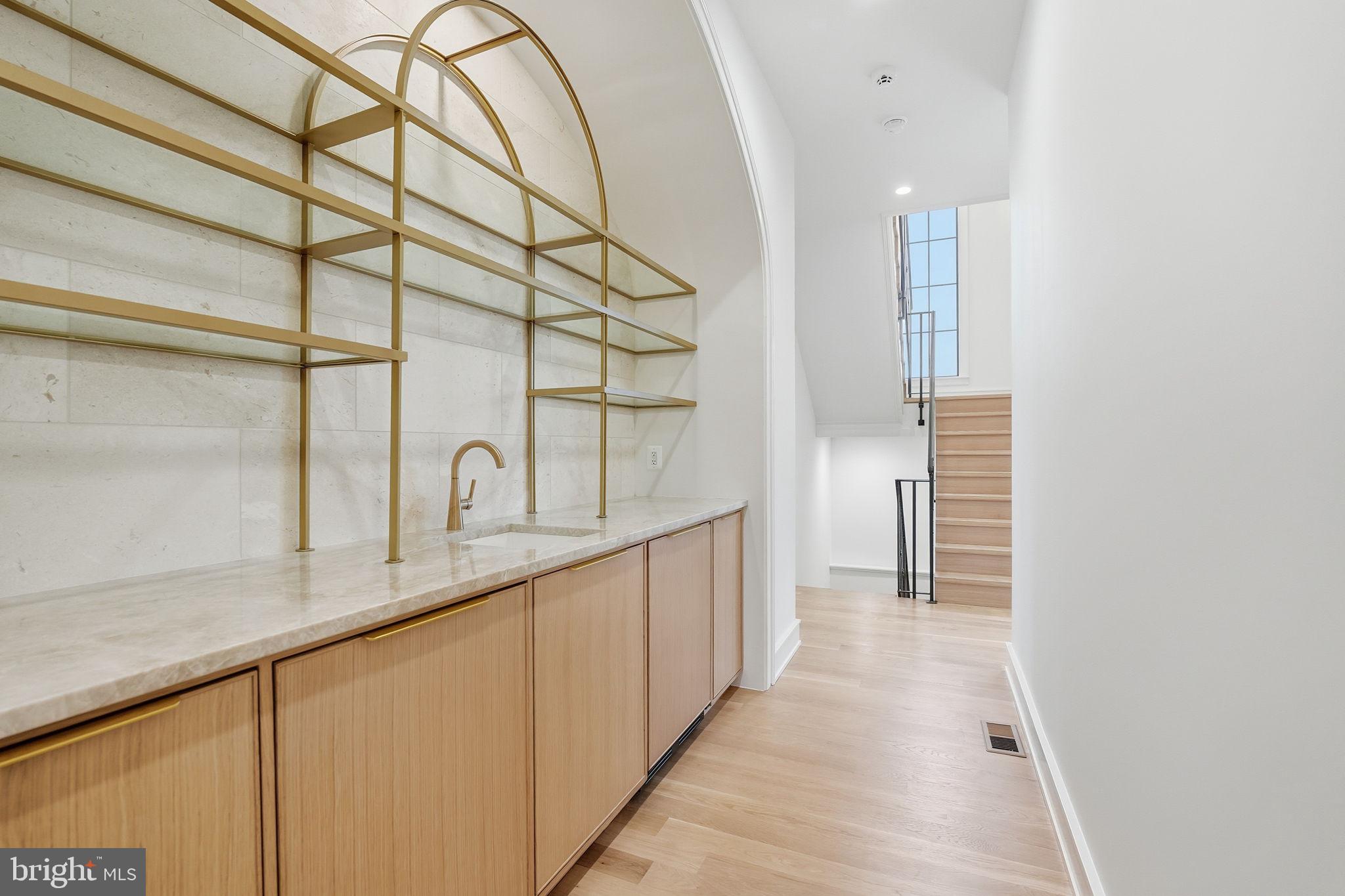 WATERFALL FARM - Residential