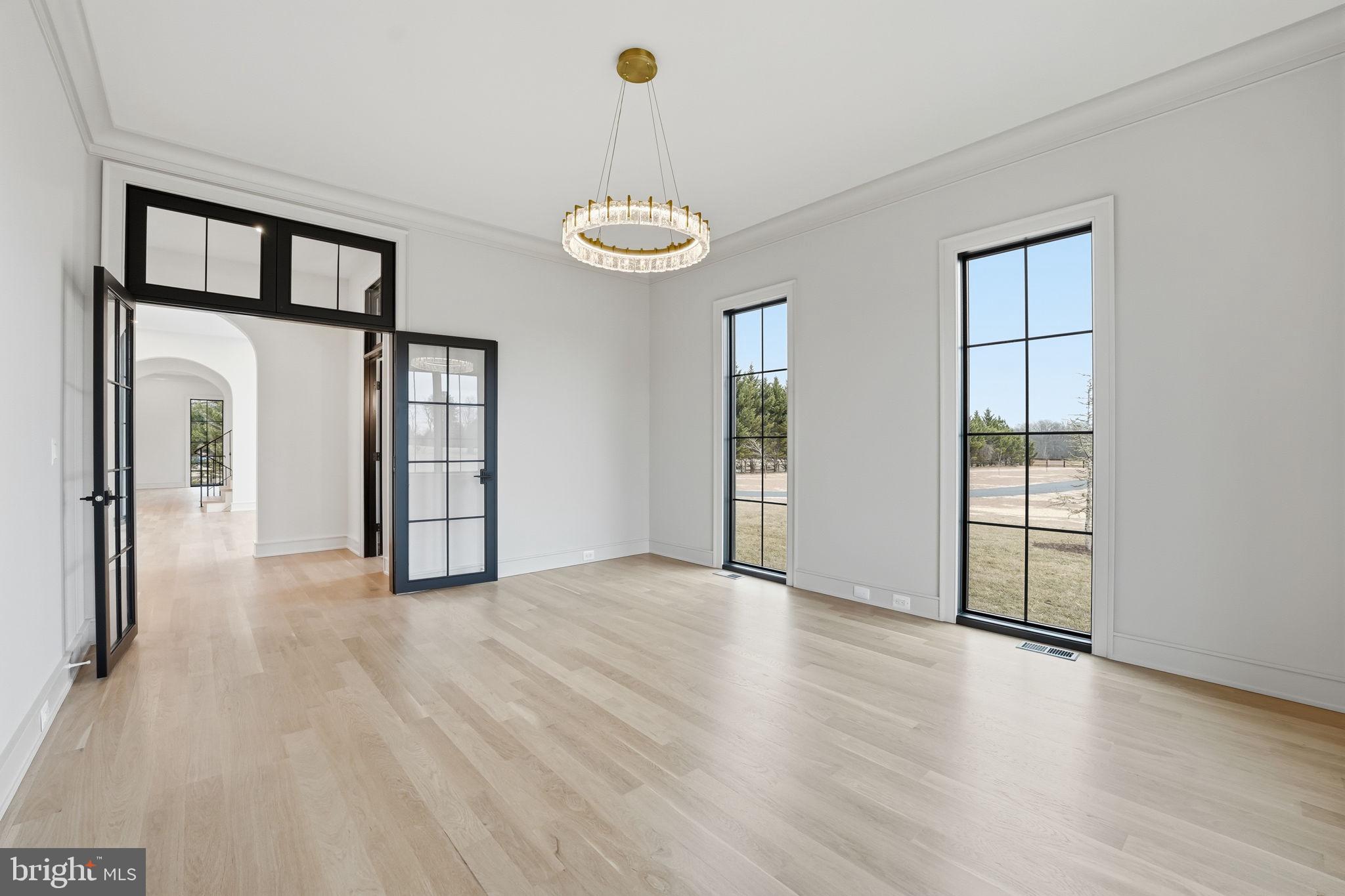 WATERFALL FARM - Residential