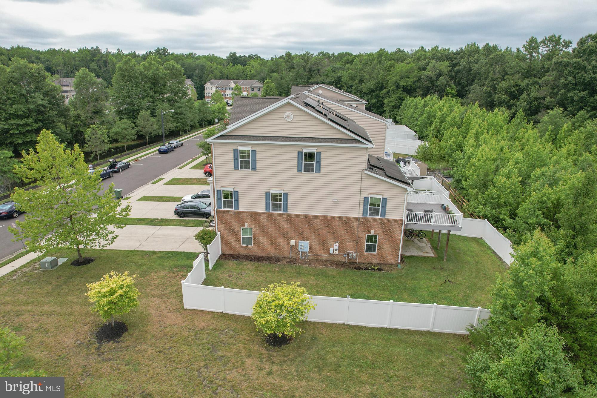 1 ISABELLE COURT