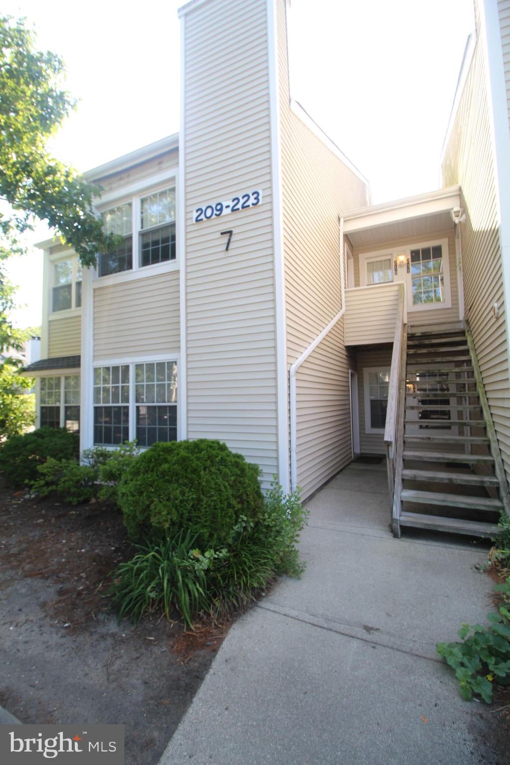 213 MEADOW RIDGE ROAD 2
