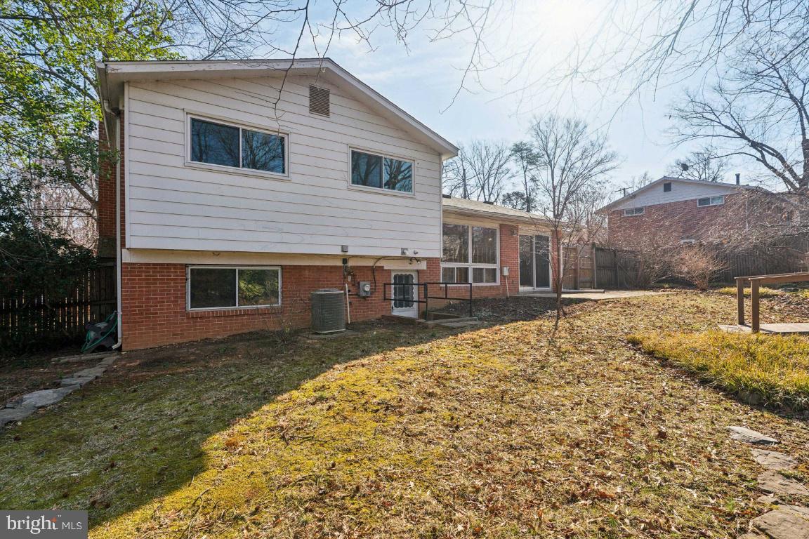 PRESLEY MANOR - Residential